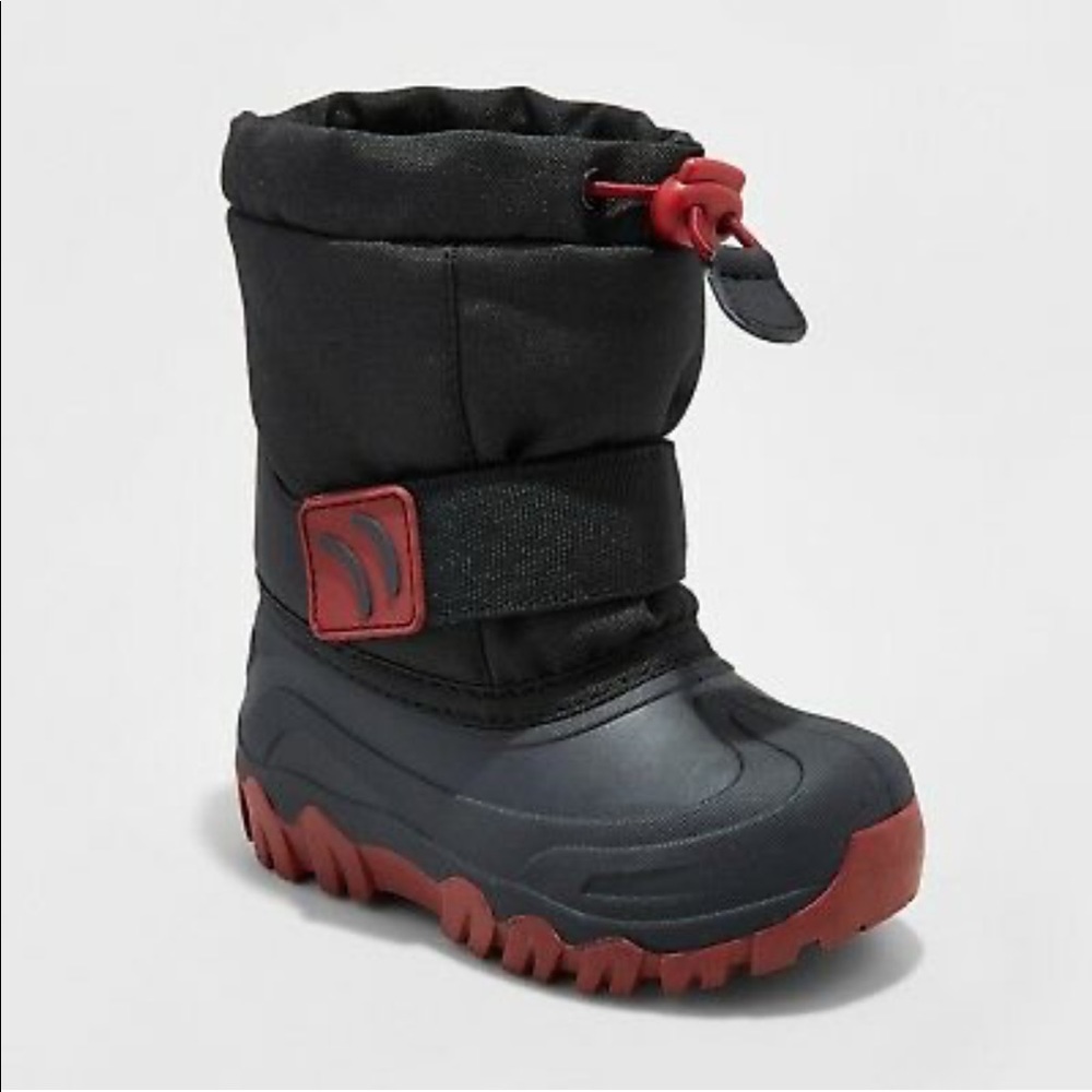 cat and jack snow boots // size 9/10